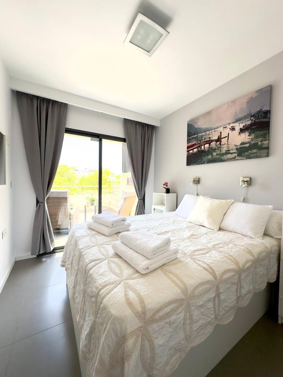 New Luxury Seaview Roof Apartments ปีลาร์ เดลา ออราดาดา ภายนอก รูปภาพ